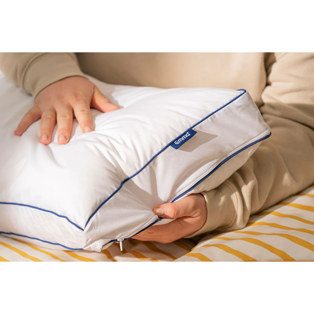 Emma Kopfkissen »Emma Flauschkissen«, Füllung: Polyester, Bezug: Polyester, (1 St.), Flauschig, Weiches Kissen In Gewohnter EMMA Qualität – Bild 4