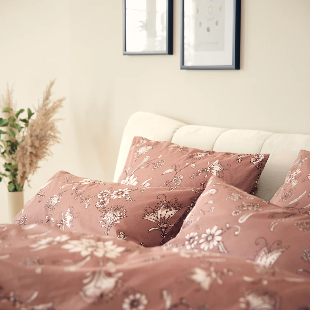 Leonique Bettwäsche Elvona«, (2 Tlg.), In Renforcé Qualität, Nachhaltiger Bettdeckenbezug Und Kissenbezug Aus 100% Baumwolle, Bettwäsche Mit Reißverschluss, Unterstützt Cotton Made In Afrika, Made In Green Zertifiziert – Bild 5